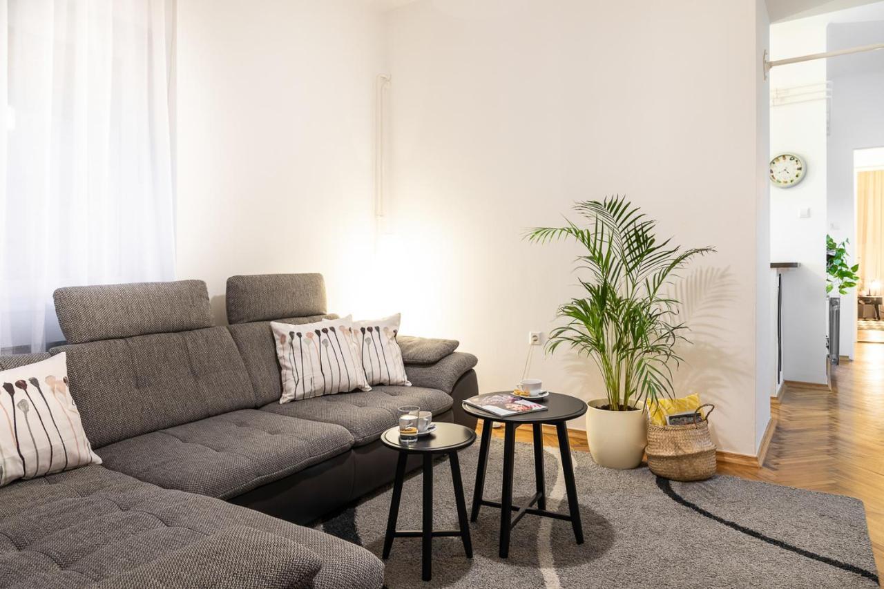 Modern Spacious 3Bdr Apartment In Heart Of ซาเกร็บ ภายนอก รูปภาพ